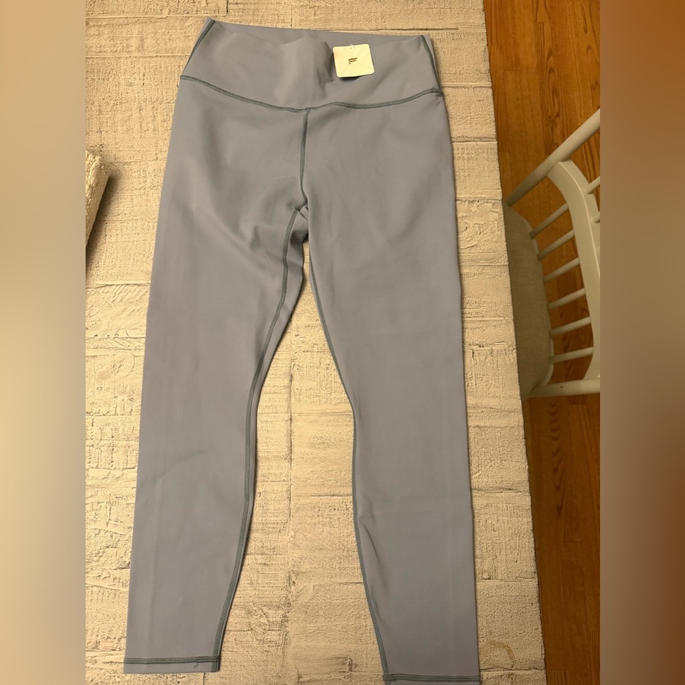 Fabletics Gray Leggings Define High-Waisted Short NWT